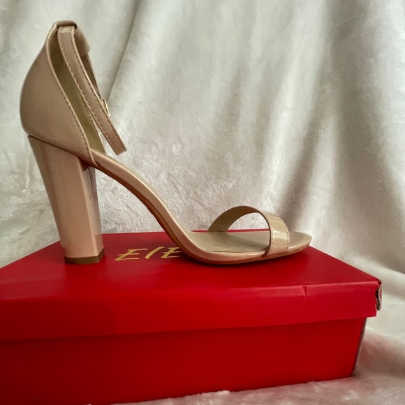 New Tan Chunk Heel Sandal Women’s Size 10 - Picture 6 of 11